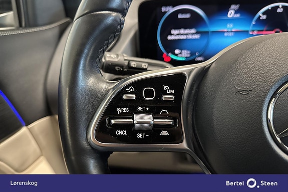 Mercedes-Benz EQA300 16 of 28