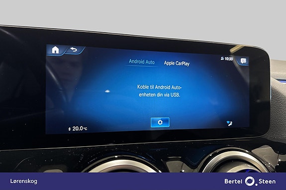 Mercedes-Benz EQA300 21 of 28