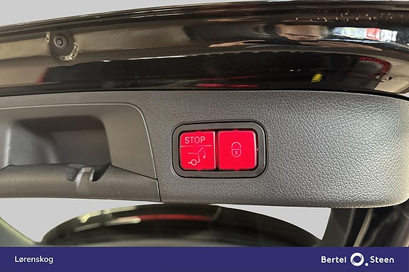 Mercedes-Benz EQA300 26 of 28