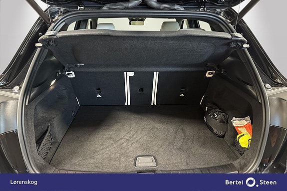Mercedes-Benz EQA300 25 of 28