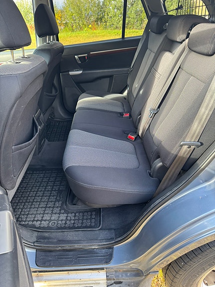 Hyundai Santa Fe 11 of 17