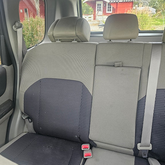 Nissan X-Trail 11 of 15