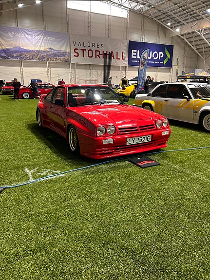 Opel Manta 8 of 17