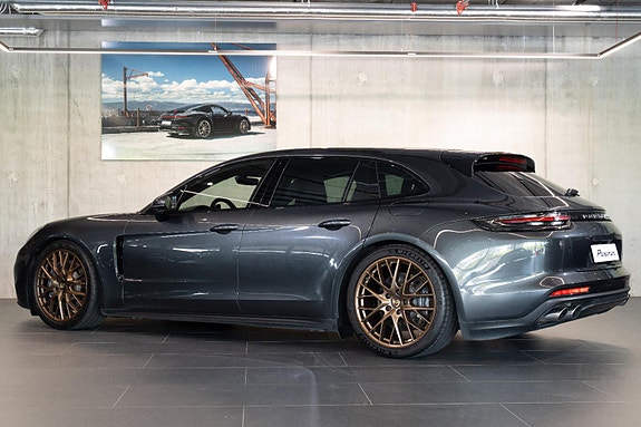 Porsche Panamera 3 of 30