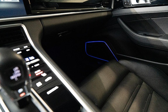 Porsche Panamera 19 of 30