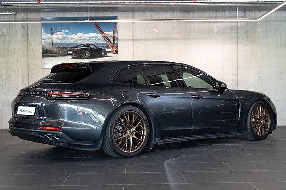 Porsche Panamera 7 of 30