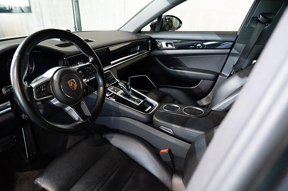 Porsche Panamera 11 of 30