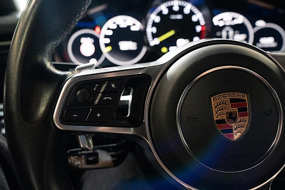 Porsche Panamera 23 of 30