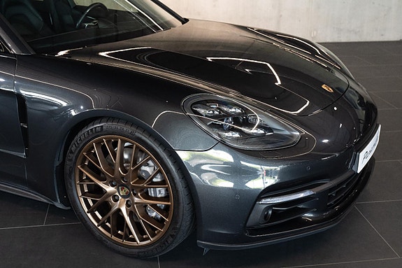 Porsche Panamera 10 of 30