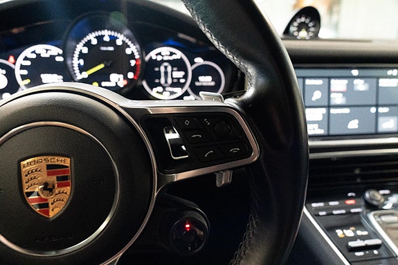 Porsche Panamera 22 of 30