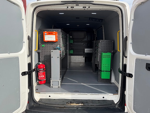 Volkswagen Crafter 21 of 30