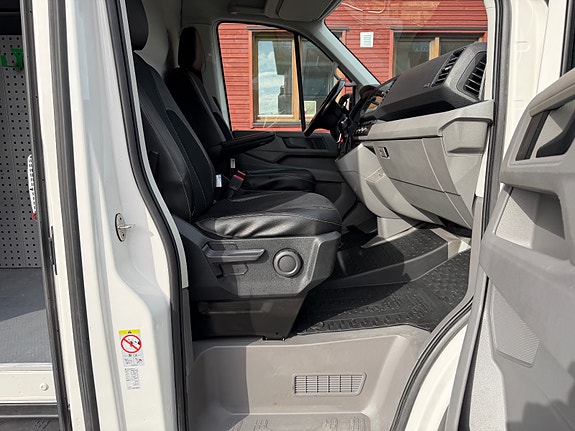 Volkswagen Crafter 7 of 30