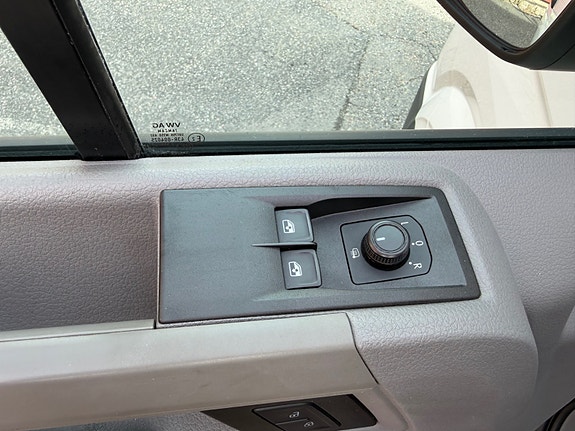 Volkswagen Crafter 30 of 30