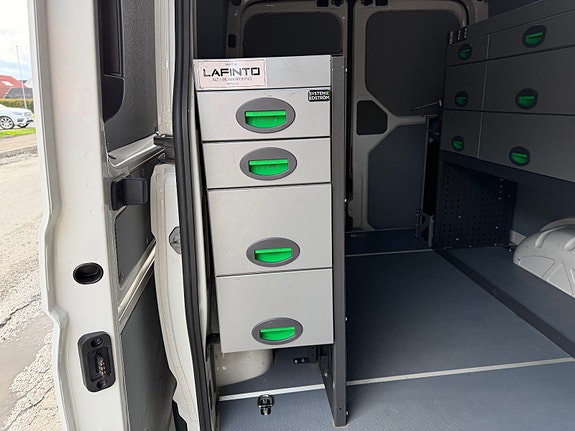 Volkswagen Crafter 14 of 30