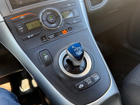 Toyota Auris 16 of 25