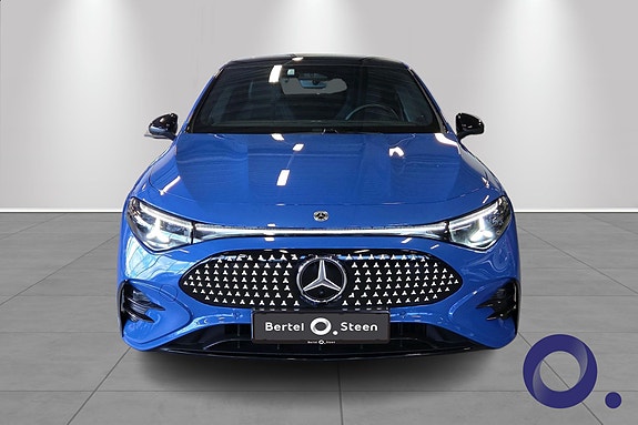 Mercedes-Benz CLA350 7 of 30
