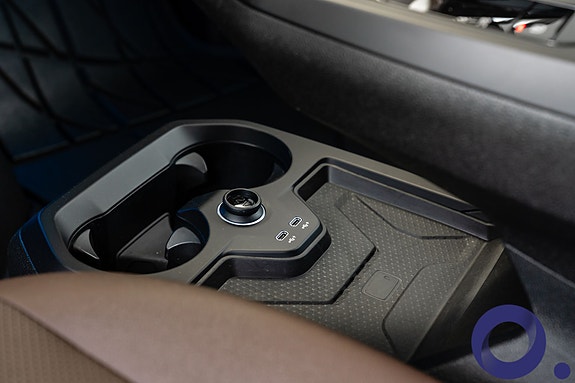 BMW iX 20 of 30