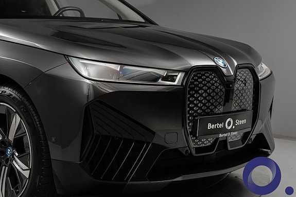 BMW iX 7 of 30