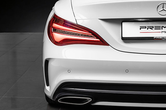Mercedes-Benz CLA180 10 of 28
