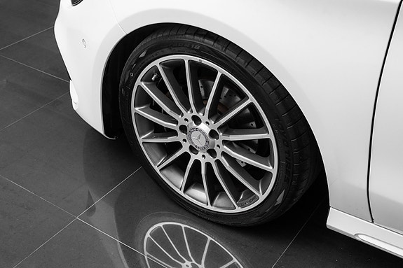 Mercedes-Benz CLA180 11 of 28