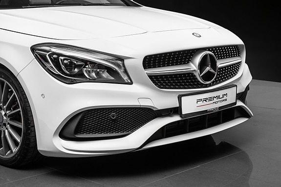 Mercedes-Benz CLA180 3 of 28