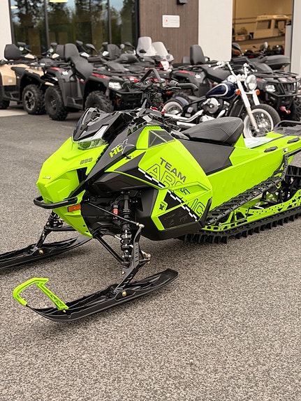 Arctic-cat HCX 858 146" ES MY27 4 of 10