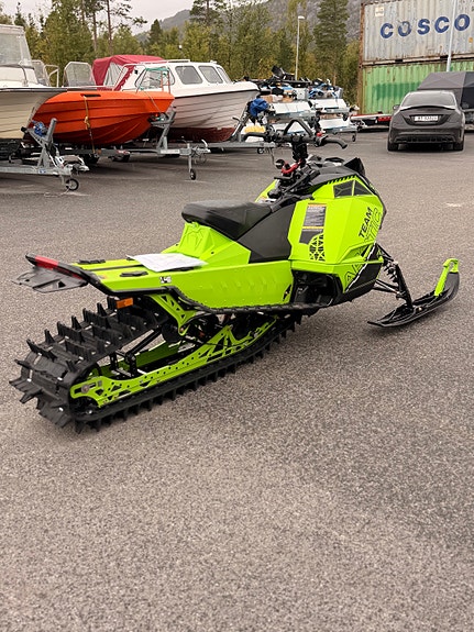 Arctic-cat HCX 858 146" ES MY27 6 of 10