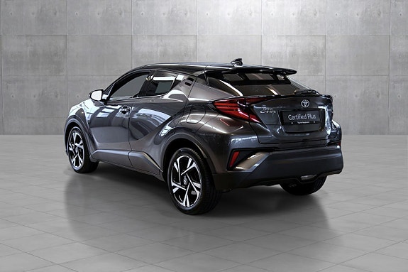 Toyota C-HR 4 of 30