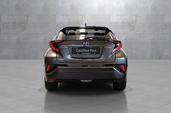 Toyota C-HR 5 of 30