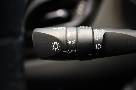 Toyota C-HR 20 of 30