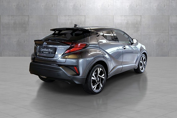 Toyota C-HR 6 of 30