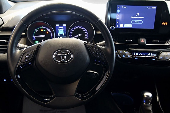 Toyota C-HR 30 of 30