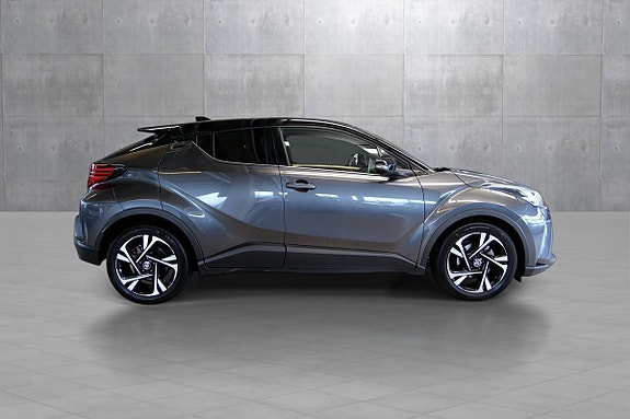 Toyota C-HR 7 of 30