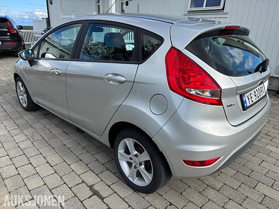 Ford Fiesta 4 of 11