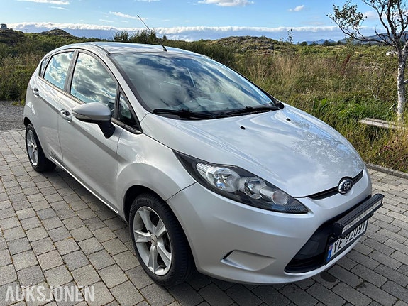 Ford Fiesta 3 of 11