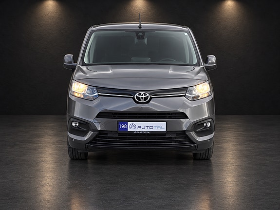 Toyota Proace City 2 of 30