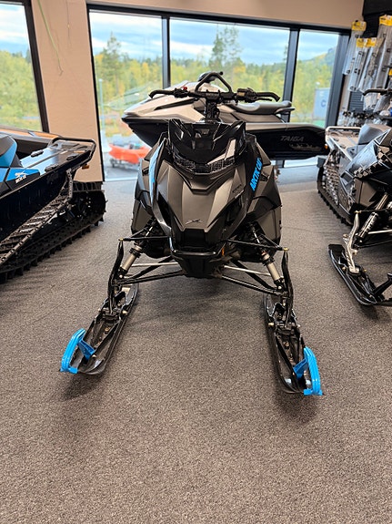 Arctic-cat M 600 Alpha One - 16 års scooter! 2 of 19