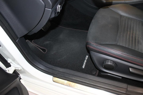 Mercedes-Benz CLA180 20 of 30