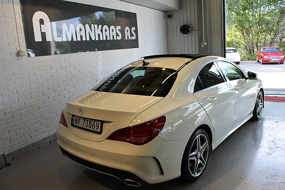 Mercedes-Benz CLA180 8 of 30