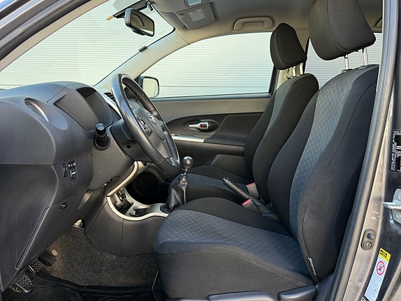 Toyota Urban Cruiser 12 of 27