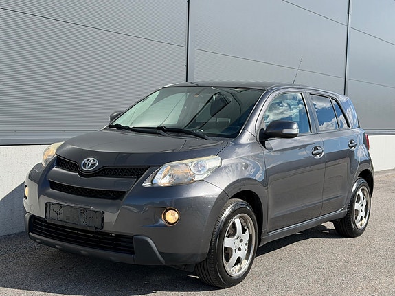 Toyota Urban Cruiser 3 of 27