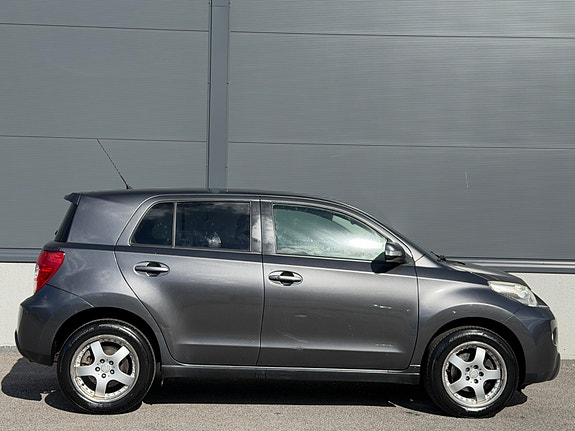 Toyota Urban Cruiser 8 of 27