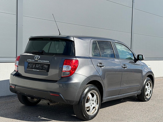 Toyota Urban Cruiser 7 of 27