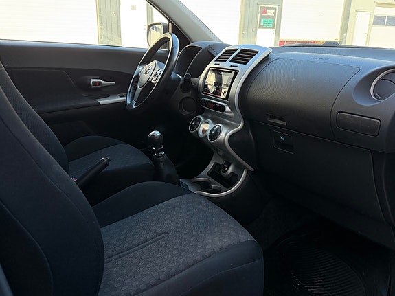 Toyota Urban Cruiser 15 of 27