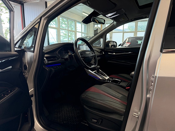 Maxus Euniq 5 10 of 30