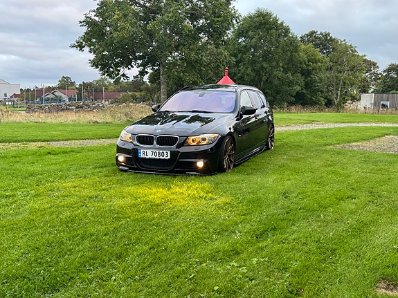 BMW 335d 2 of 30