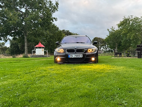 BMW 335d 4 of 30