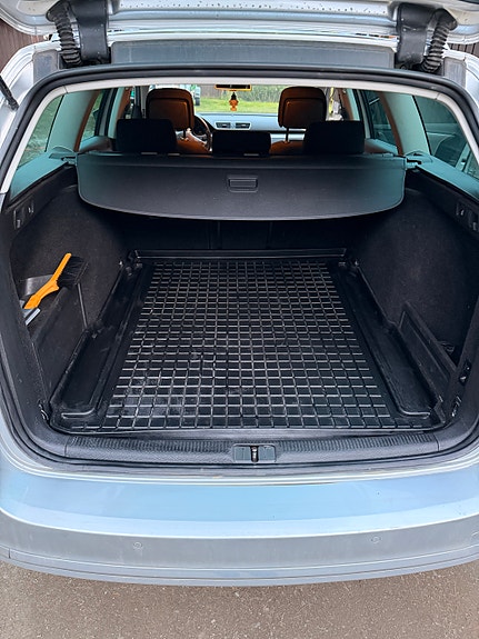 Volkswagen Passat 8 of 14