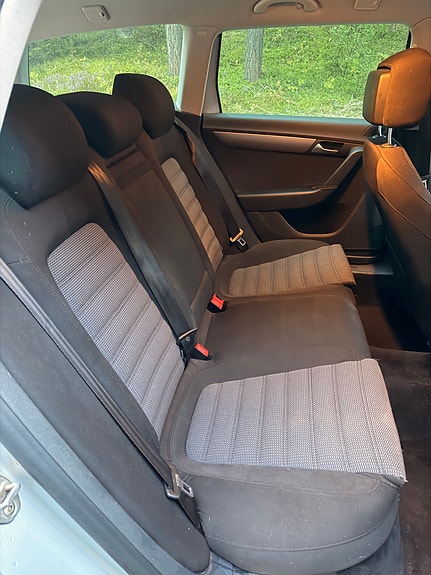 Volkswagen Passat 7 of 14