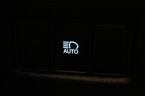 Toyota C-HR 22 of 30